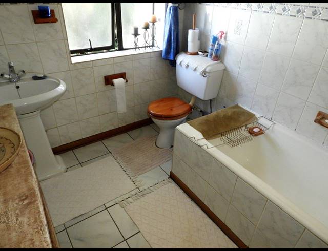 4 BEDROOM HOUSE FOR SALE IN THREE RIVERS PROPER